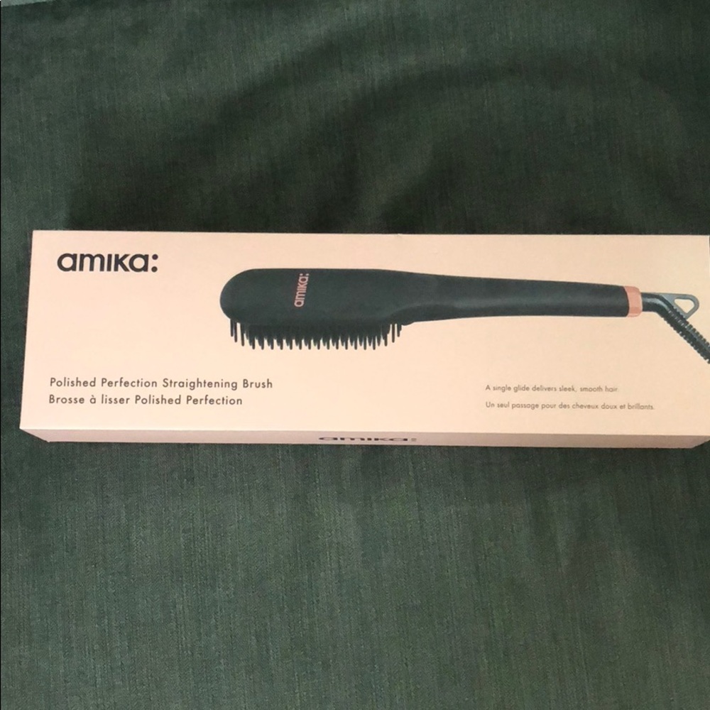 amika - Polished Perfection Straightening Brush